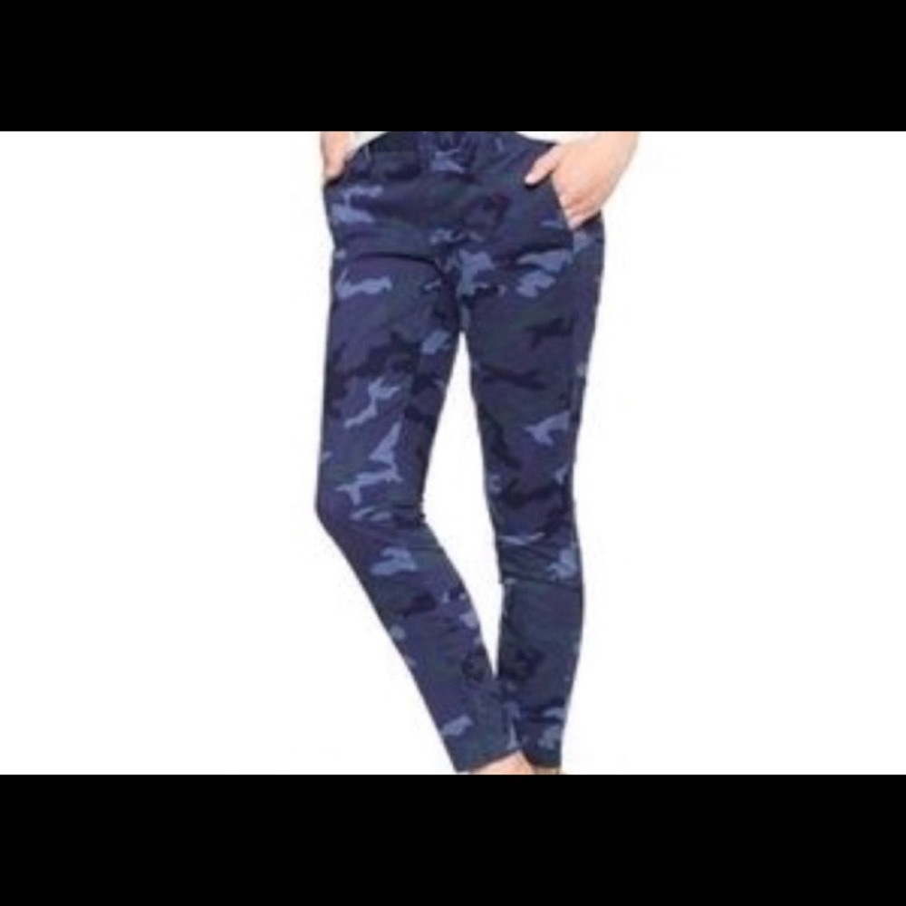 Gap Skinny Mini Khakis size 4 blue camouflage